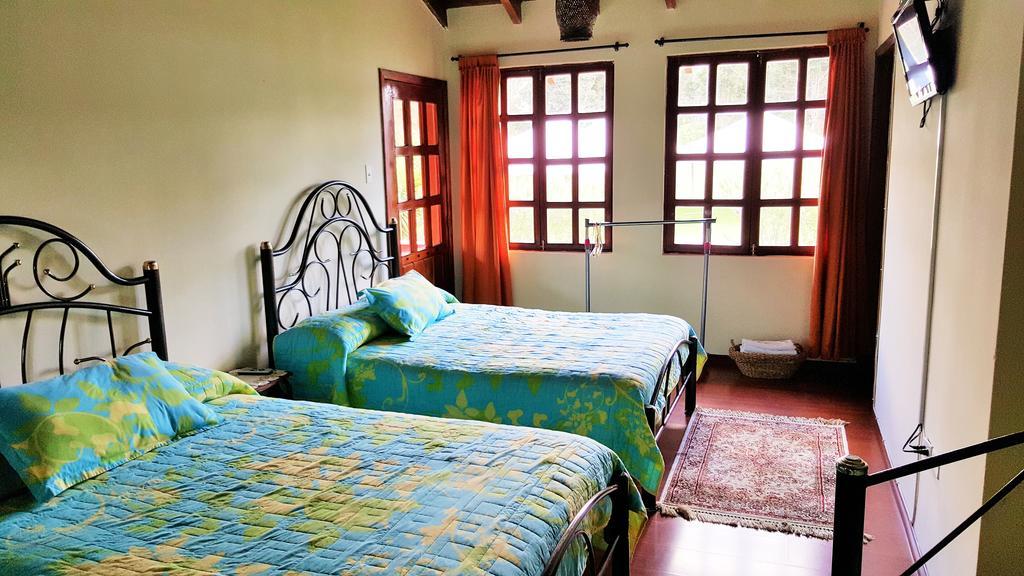 Hosteria San Carlos Tababela Rum bild