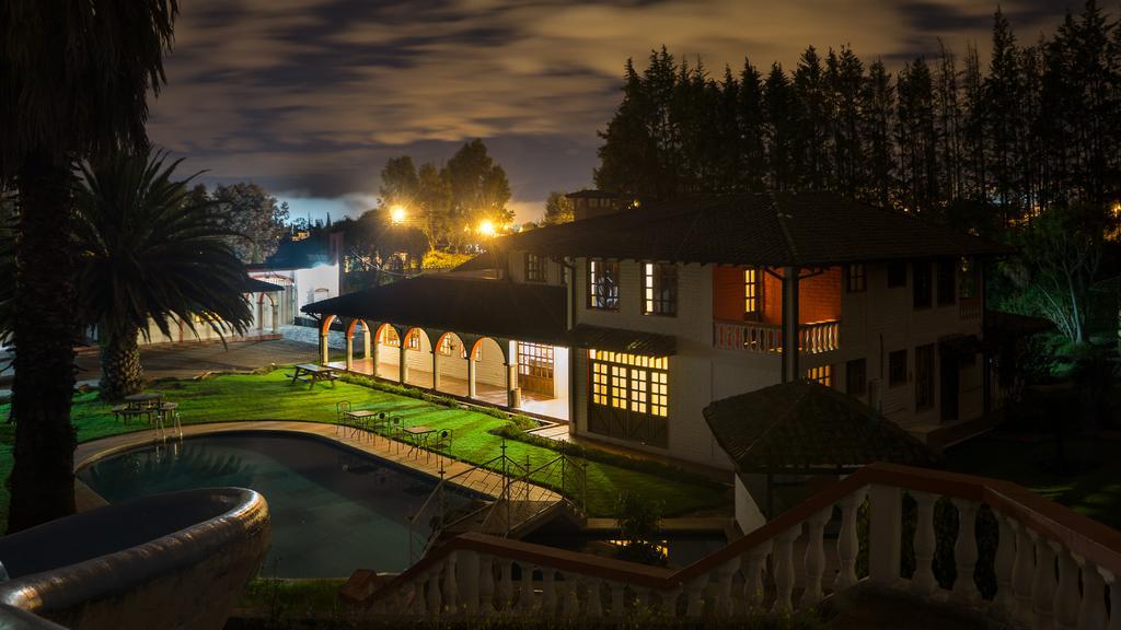 Hosteria San Carlos Tababela Exteriör bild